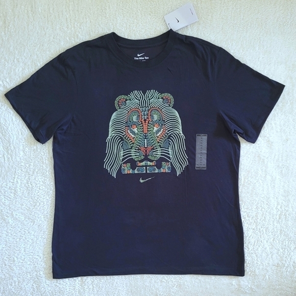 ✨️HP✨️Nike👟 x LeBron James🏀 "Strive For Greatness" Lion's Head🦁 Dri-Fit Tee - Picture 8 of 14